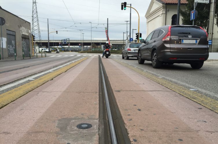 Traffic light control for trams in Padova