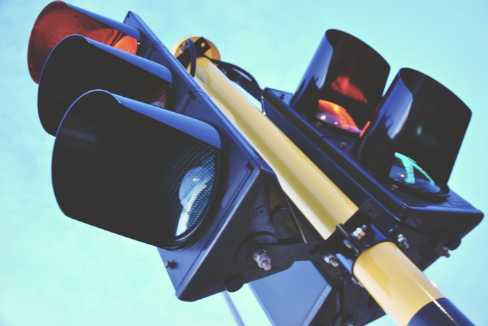 Adaptive traffic light control system with wireless sensors for vehicle detection